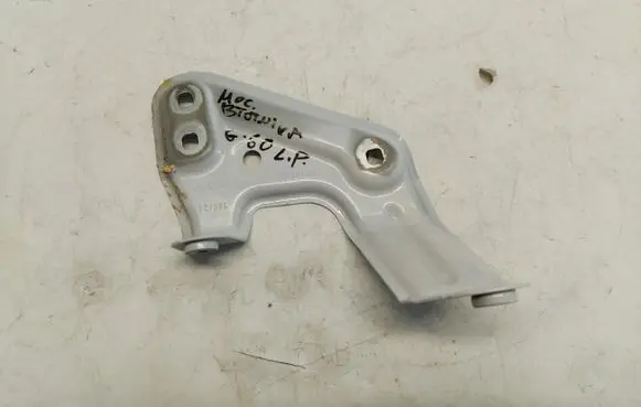 BMW 5 G60 Fender mounting bracket 9621193