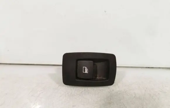 BMW 1 E81 E87 Electric window control switch 6945874 15939900
