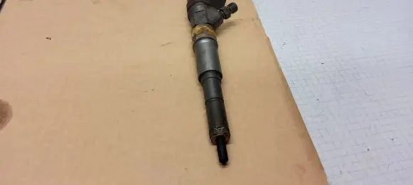 BMW X3 E83 Fuel injector 0445110 7793836 147058527