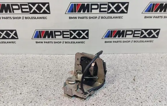Renault Master II Rear door lock 8250200QAB