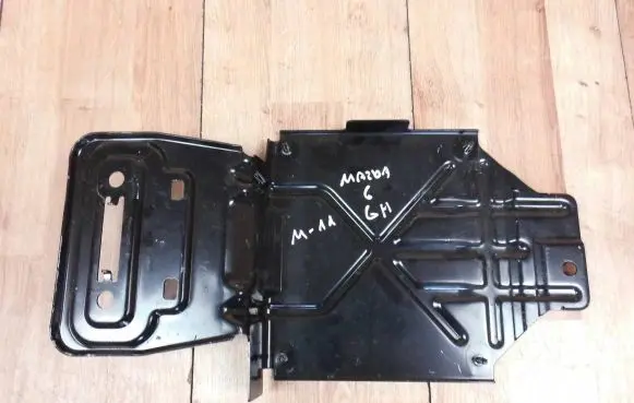 Mazda 6 Sound amplifier holder/bracket GS1E669B0