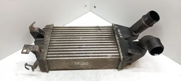 Opel Zafira B Intercooler radiator 13213402 WTP8630