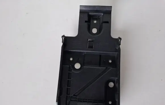 Volvo XC90 Battery tray 31479351
