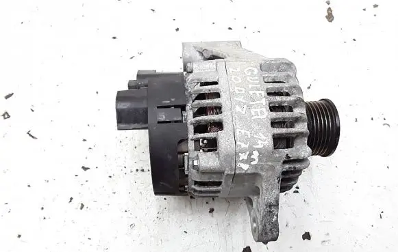 Alfa Romeo Giulietta Generator/alternator 51884351