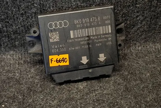 Audi A5 8T 8F Parking PDC control unit/module 8K0919475R 8K0919475A