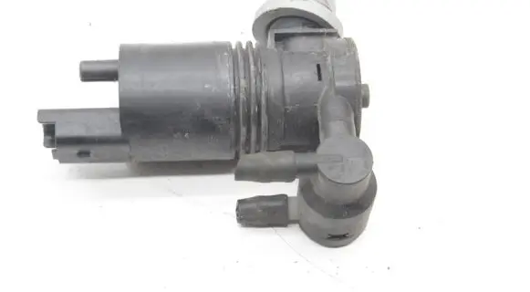 Nissan Note (E12) Windscreen/windshield washer pump