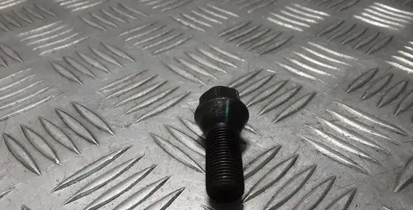 BMW 5 F10 F11 Nuts/bolts 