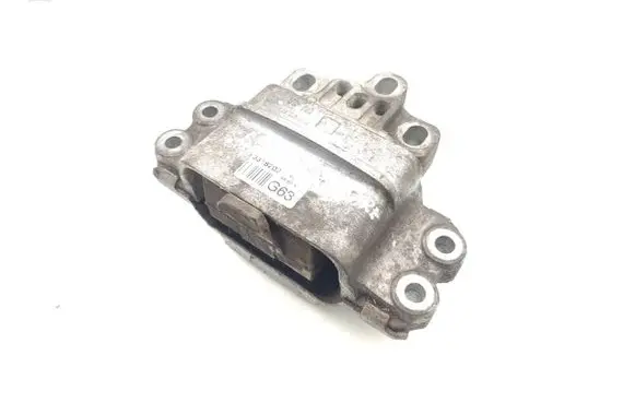 Volkswagen PASSAT B7 Engine mount bracket 1K0199555AT
