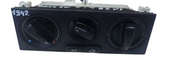 Volkswagen PASSAT B5.5 Climate control unit 1J0820045G