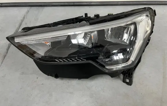 Audi Q3 F3 Headlight/headlamp 83a941011