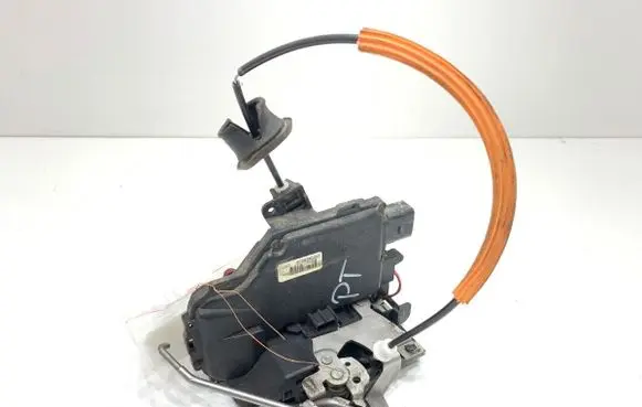 Audi A4 S4 B6 8E 8H Rear door lock 8E0839016C