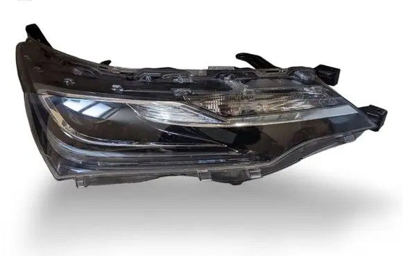 Toyota Corolla E160 E170 Headlight/headlamp 8111002L70