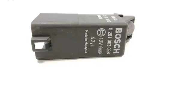 Skoda Superb B6 (3T) Glow plug pre-heat relay 038907281D 0281003038