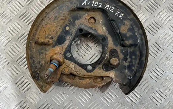 Toyota Avensis T250 Rear brake disc plate dust cover 4652005010