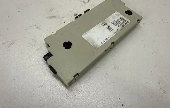 BMW 6 F12 F13 Aerial antenna amplifier 9206681 920668102 65209206681