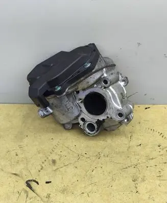 Mercedes-Benz E C207 W207 EGR valve A6511400160 1028800048 A2C53362275