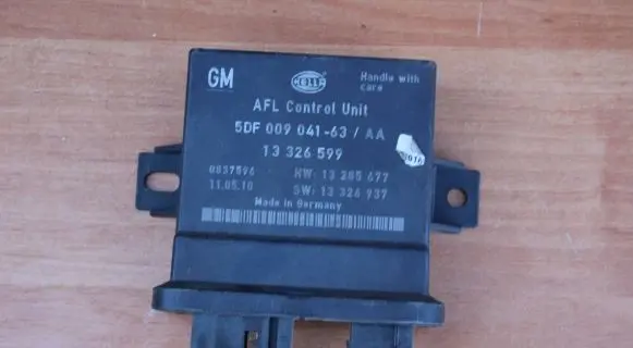Opel Insignia A Light module LCM 13326937 13326599 13285677