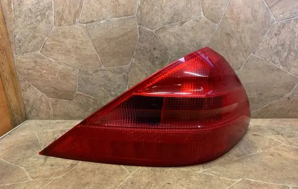 Mercedes-Benz SL R230 Rear/tail lights A2308200264