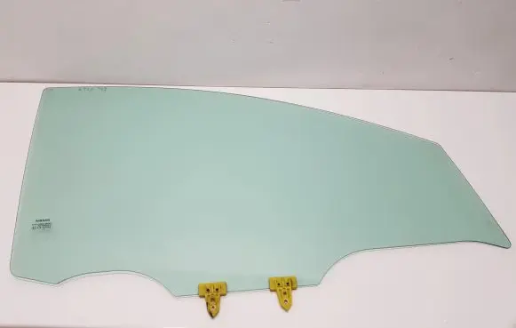 Nissan Note (E11) Front door window glass four-door