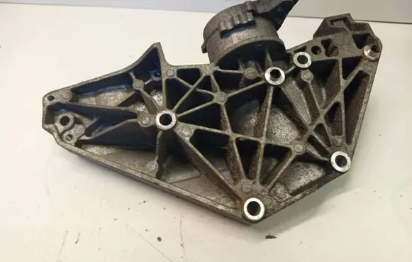 Ford Mondeo MK IV Generator/alternator bracket 7G9Q10K018AA