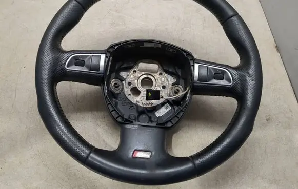 Audi A5 8T 8F Steering wheel 62285180A 61711340B00 62286000a
