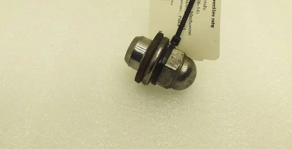 Mitsubishi L200 Nuts/bolts 