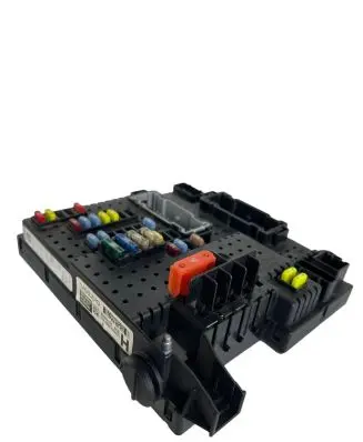 Volvo XC90 Fuse module 30786646 28080156 07W101