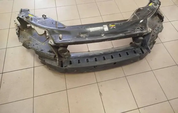 Volvo S80 Radiator support slam panel 30760969 31201211 30655176