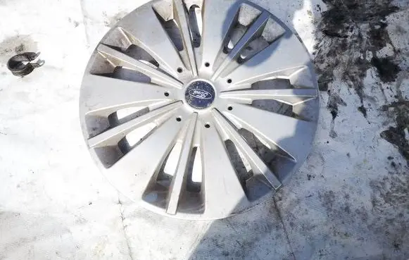 Ford Focus R16 wheel hub/cap/trim F1EC1130B1A
