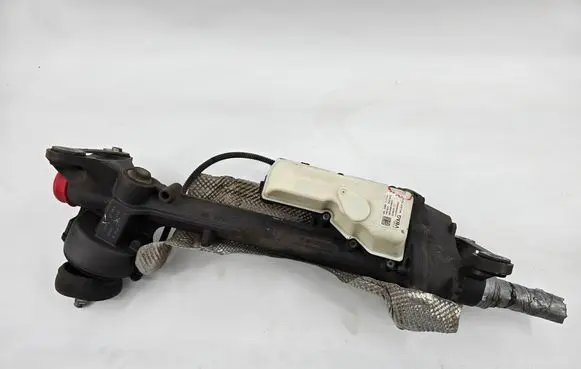 Volkswagen PASSAT B7 Steering rack 5N1909144M 3C1423050M