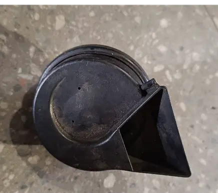 Audi A4 S4 B7 8E 8H Horn signal 8e0961223a