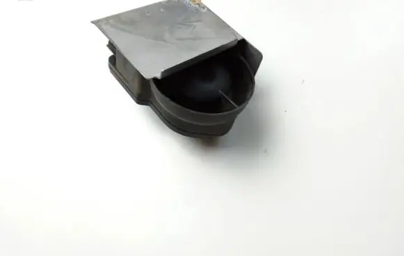 Toyota RAV 4 (XA40) Alarm system siren 8904042011
