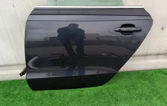 Audi A5 Sportback 8TA Rear door