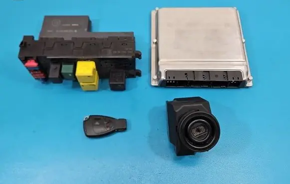 Mercedes-Benz E W210 Engine control unit/module ECU A0245452832 IMPRK1593545