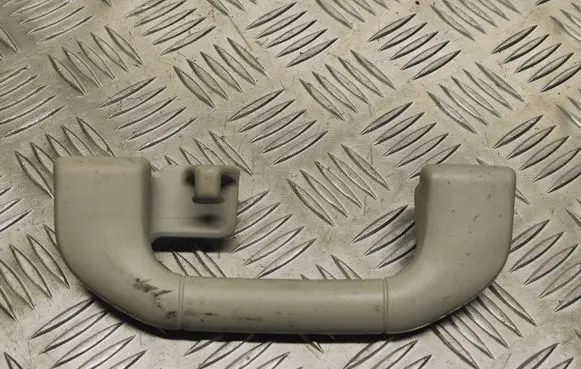 Mercedes-Benz E W212 Rear interior roof grab handle A2048100151