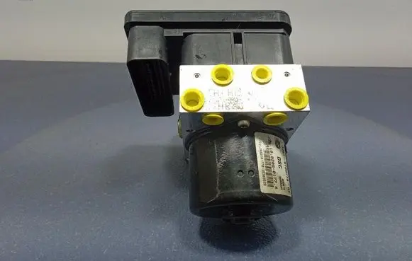 BMW 1 E81 E87 ABS Pump 67697786769779