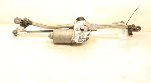 Skoda Fabia Mk2 (5J) Front wiper linkage and motor