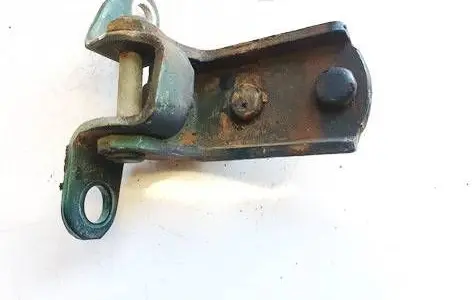 Toyota Avensis T220 Front door upper hinge