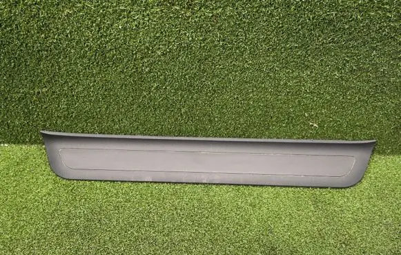 KIA Sportage Front sill trim cover 85884R2000