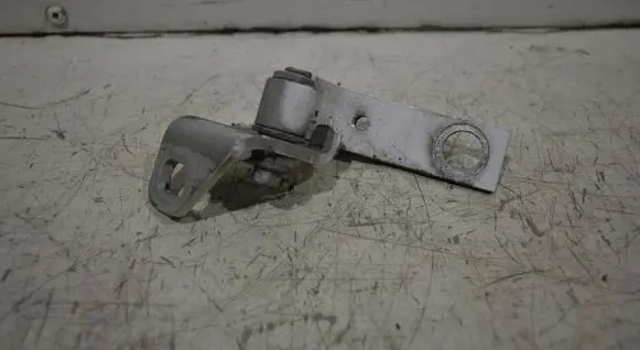 Ford Focus Rear door lower hinge
