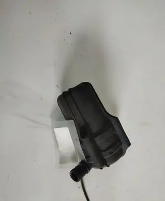 Saturn Vue Valve vacuum 