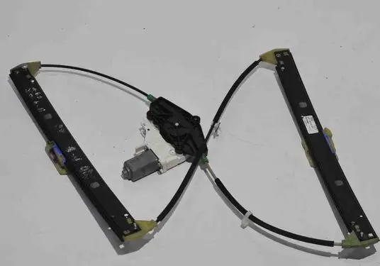Audi A4 S4 B8 8K Front door electric window regulator 