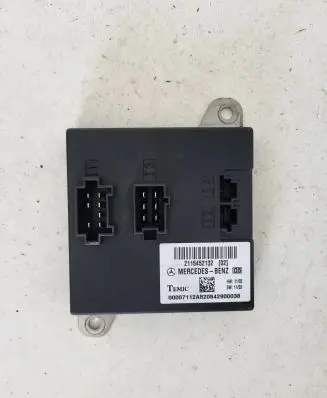Mercedes-Benz E W212 Comfort/convenience module 2115452132