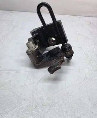 Volkswagen Transporter - Caravelle T5 Front door lower hinge 7H0831411A