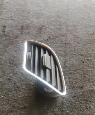 Audi A4 S4 B8 8K Dashboard side air vent grill/cover trim 8T2820901