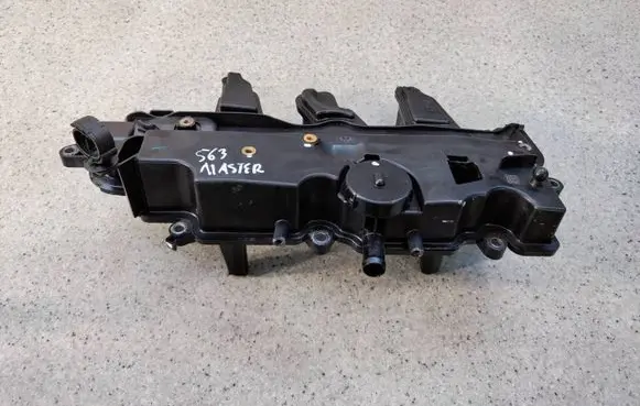 Renault Master III Rocker cam cover 118304798R52 118304798R