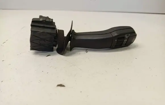 BMW 5 E39 Wiper control stalk 8352171