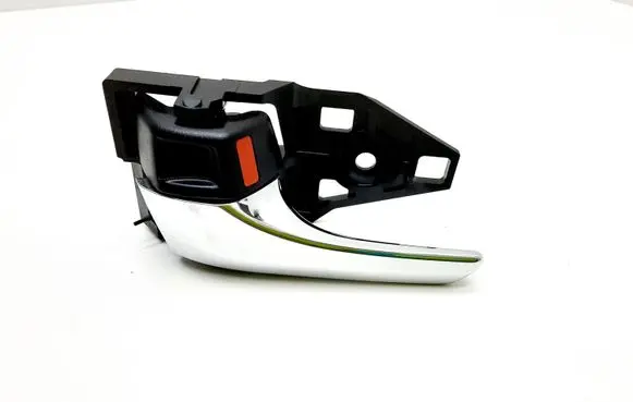 Toyota RAV 4 (XA40) Front door interior handle