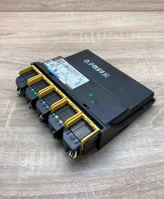 Ford Mondeo Mk III Comfort/convenience module 1S7T15K600KB 5WK48743B