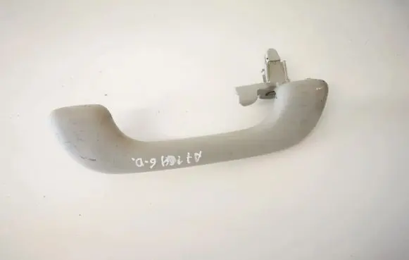 Nissan Qashqai Rear interior roof grab handle 8200003209